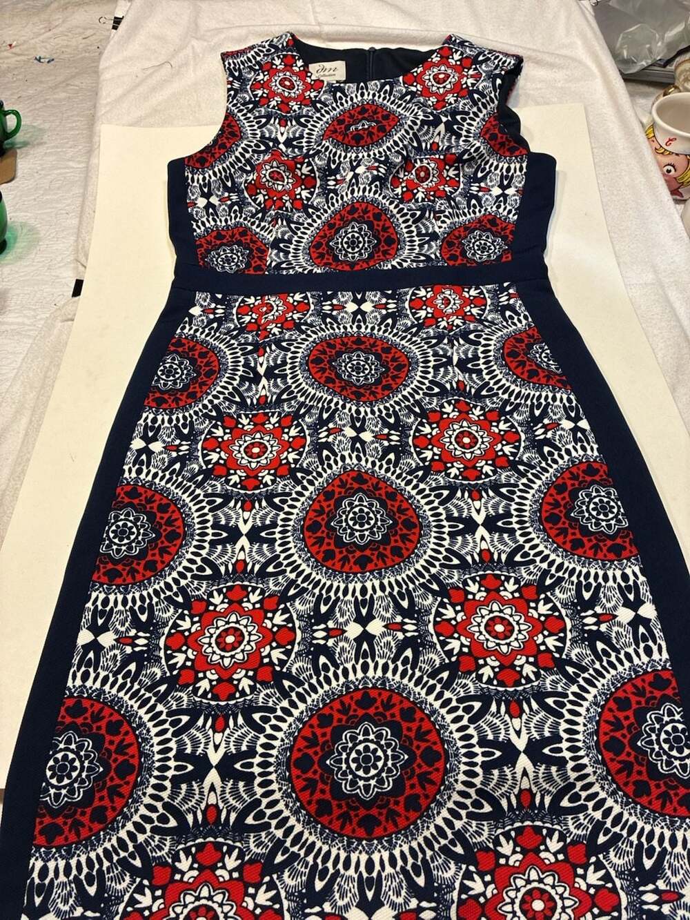DM Collection Women's Sleeveless Medallion Print Sheath Dress Size 8